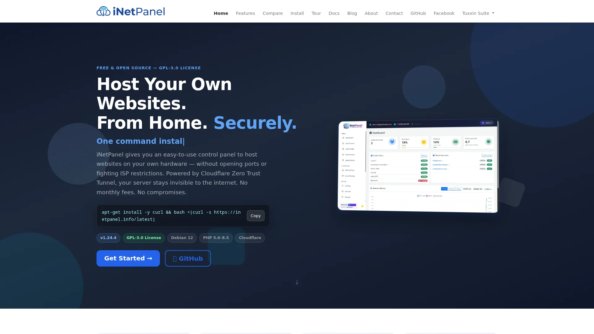 Screenshot of the iNetPanel homepage