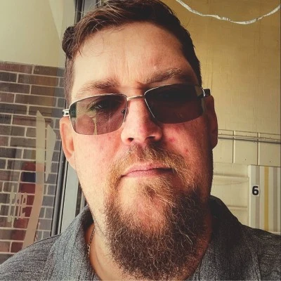 Daniel Jones, founder of Tuxxin